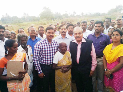 With Posaramma who still prefers to have wages under MGNREGA and not a 'dole' - and tells it to the Chairman of the MGNREGA Award committee